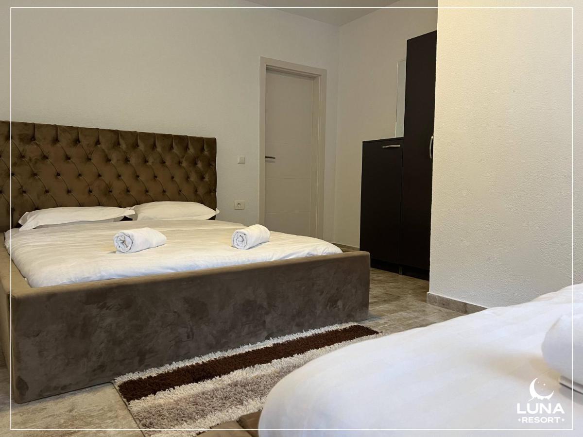 Luna Resort Peja Exteriör bild