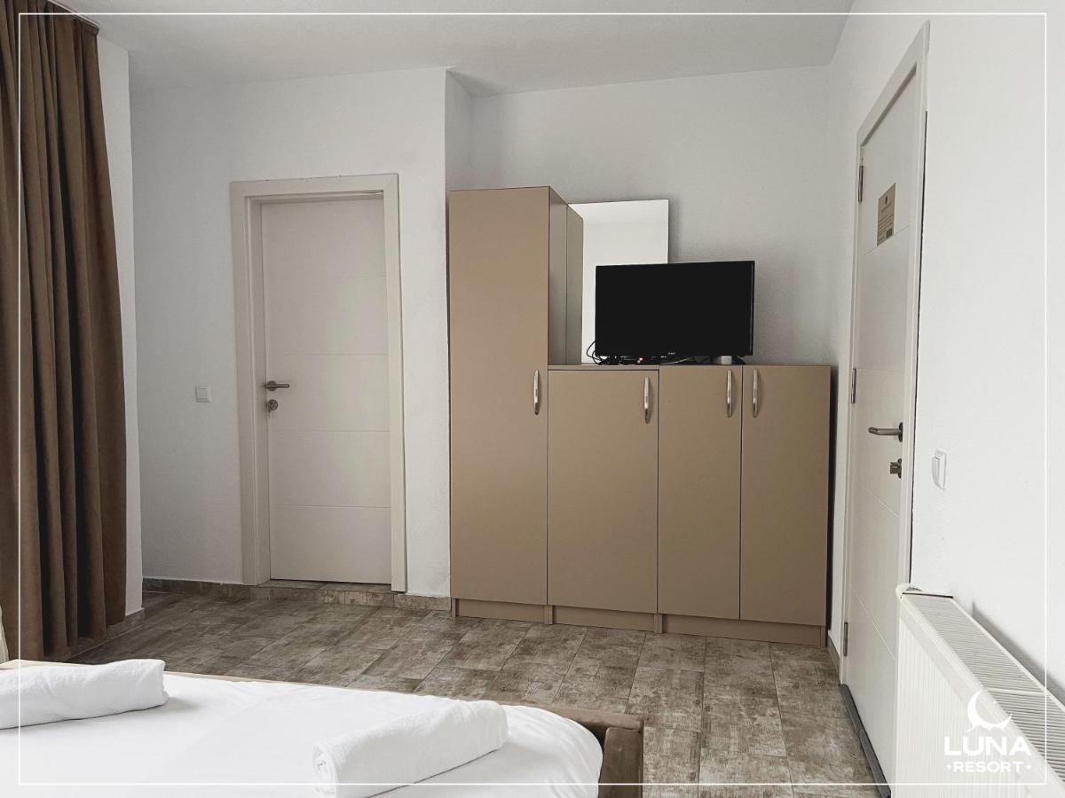 Luna Resort Peja Exteriör bild